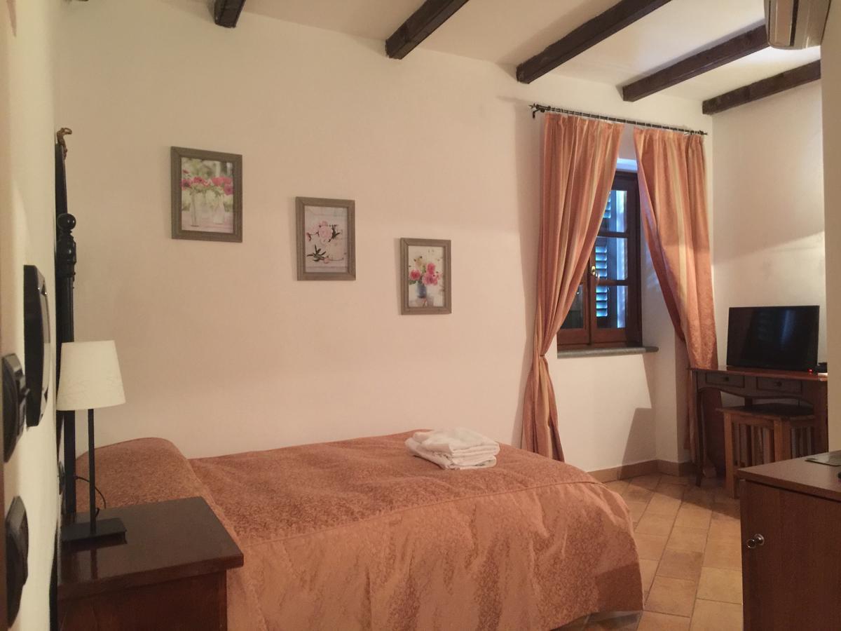 Il Portico Hotel Carrosio Exterior photo