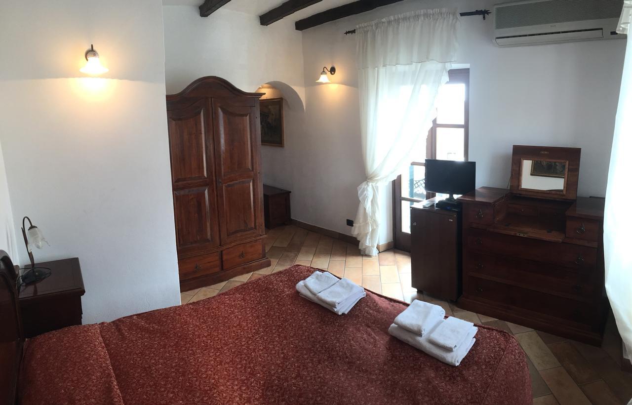 Il Portico Hotel Carrosio Exterior photo